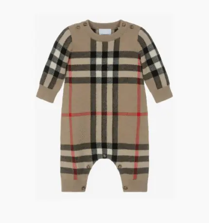 LAVE_Dry_Cleaning_Wool-Cashmere Babywear – Expert Dry Cleaning for Delicate Fabrics