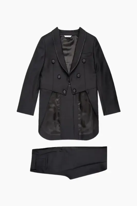 LAVE_Dry Cleaning for Kids' Tailored Suits - Two-Piece Style LAVE_Dry Cleaning for Kids' Tailored Suits - Two-Piece Style